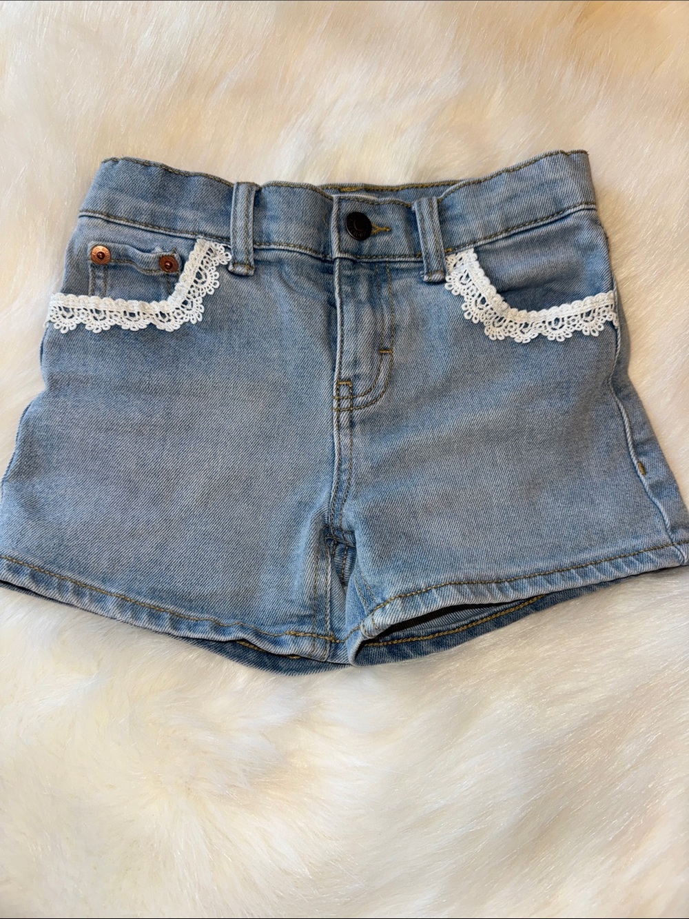 Girls' Light Blue Levi’s Denim Shorts with White Lace Trim. Size 6